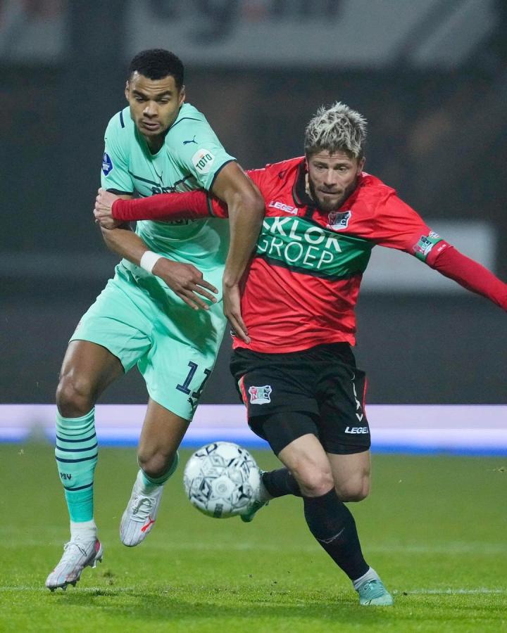 凭借稳定的 凭借稳定的