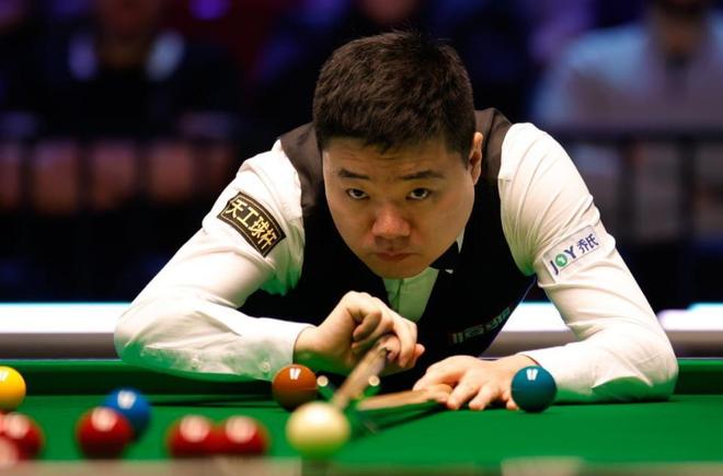 随着湖人的 随着湖人的